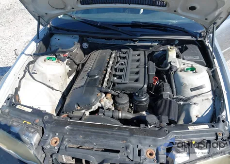 2002 BMW 325Ci from USA, damaged, VIN WBABN33462JW53520